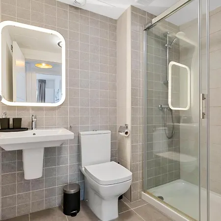 Apartment One80 In